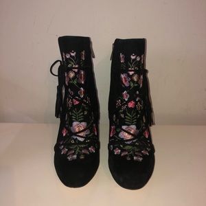 Sam Edelman Winnie Black Booties